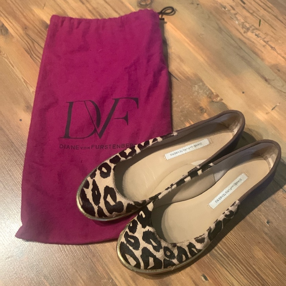 DIANE von FURSTENBERG leopard print real fur slip on  - PreLoved Size 7M